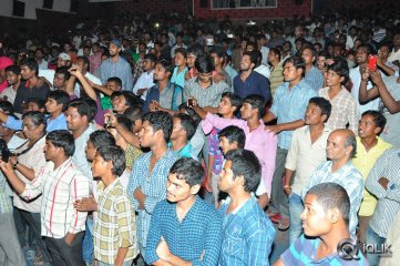 Kotha Janta Movie Theatre Coverage